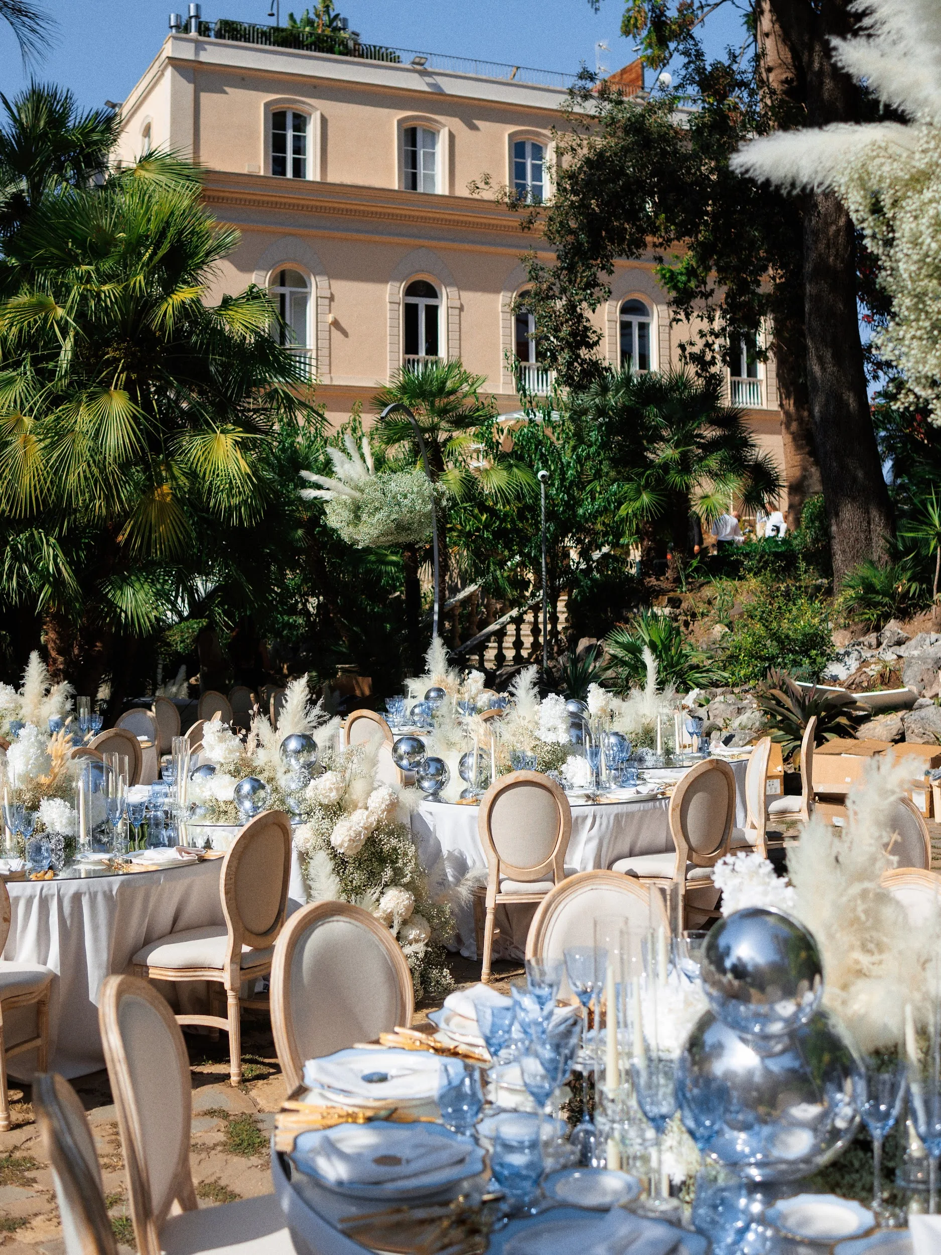 Wedding at Villa Astor in Sorrento by ELLEFFEVENTS